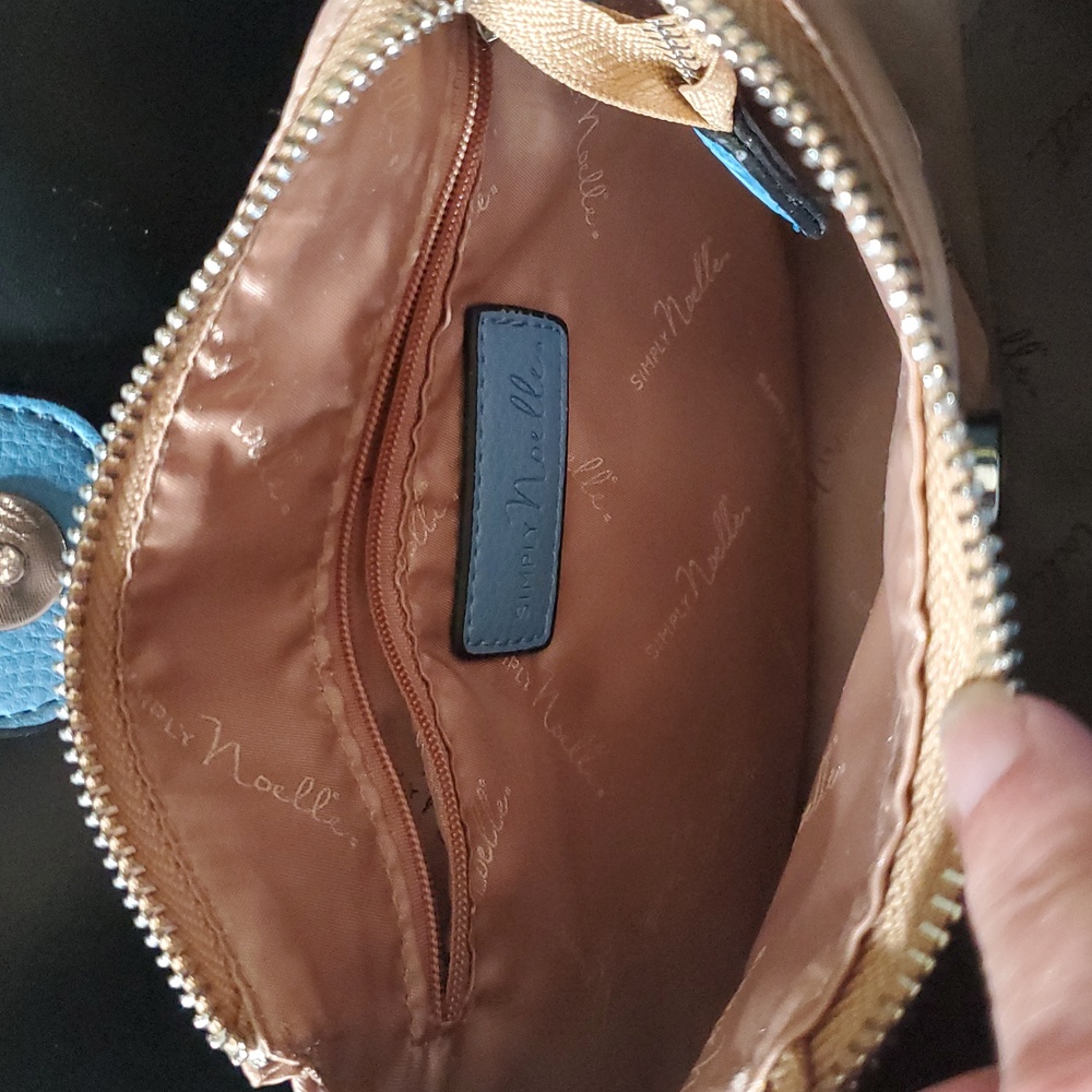 Purse - Picture 5 of 6
